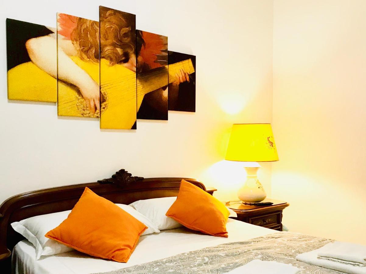 Lägenhet 4 Bed Luxury Near Colosseum